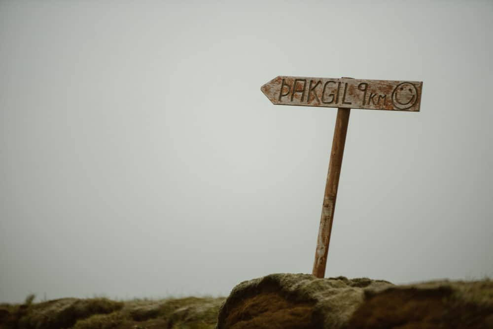 A sign marking the correct way to camp. 