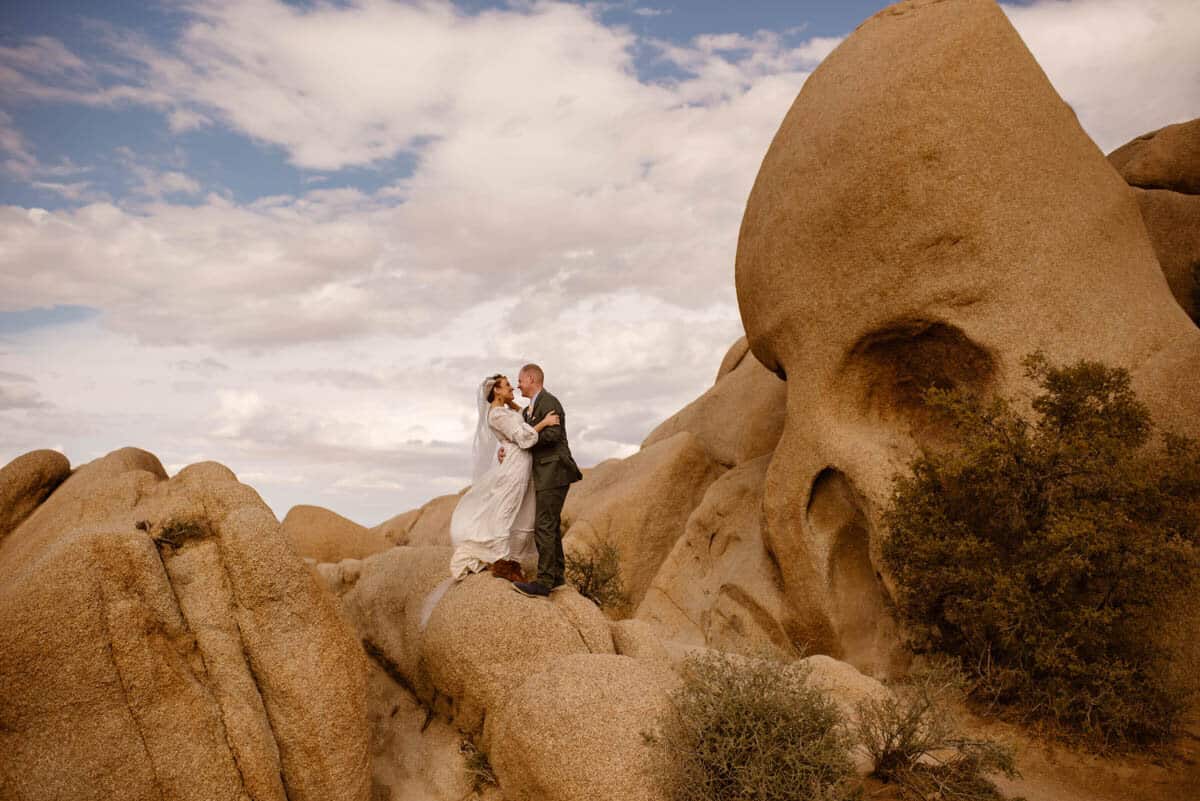 Joshua Tree - Adventure and Vow Elopement-38.jpg