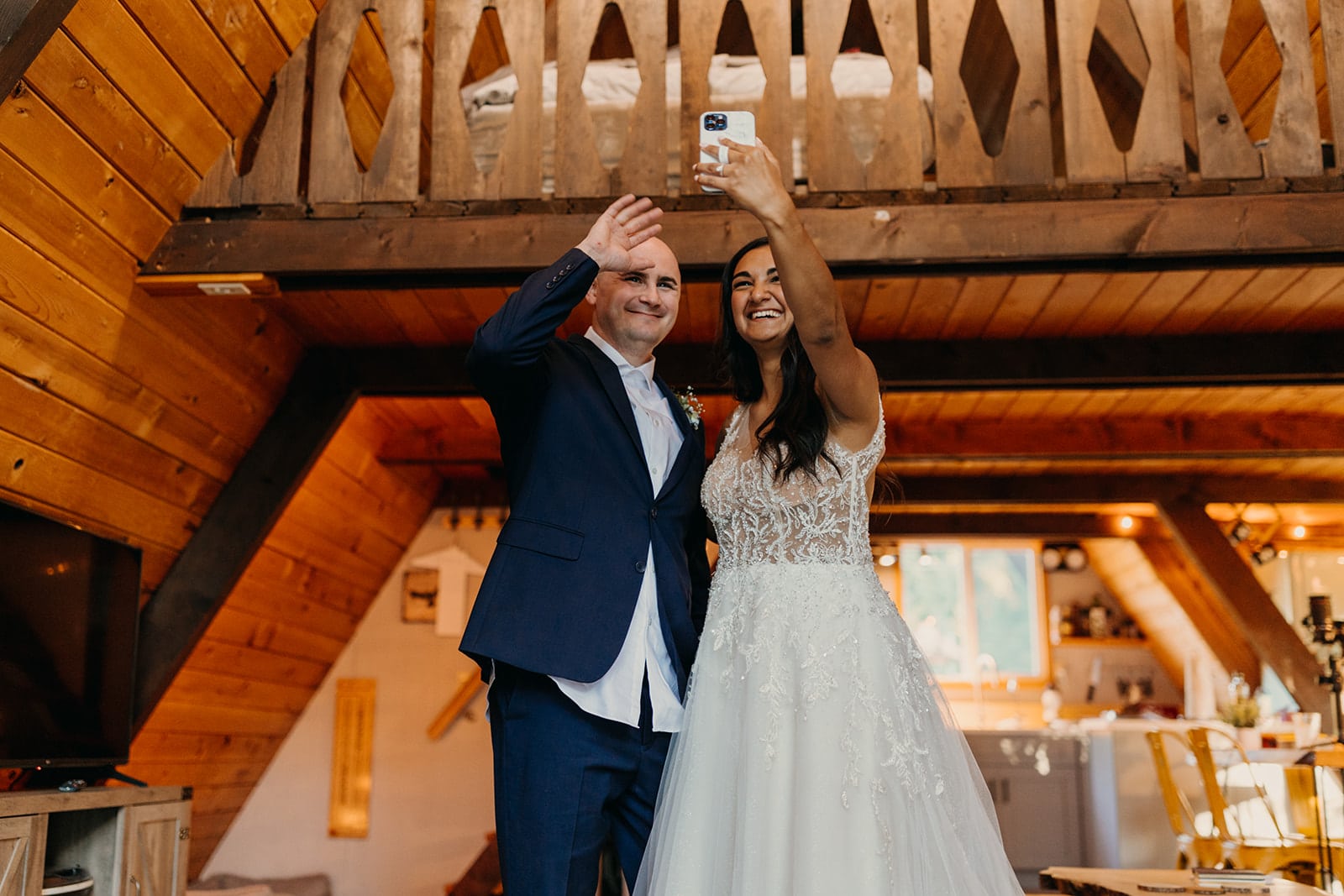 A couple facetimes their parents to tell they eloped.
